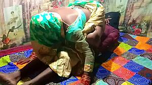 Seks na podeželju z lepo indijsko deklico v HD videu